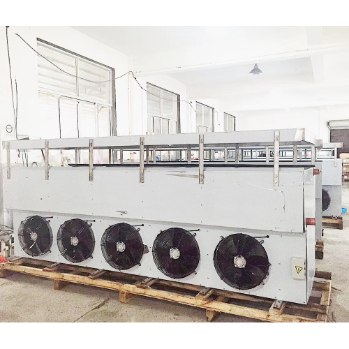 Air cooled evaporator for cold room